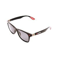 Polarised sunglasses