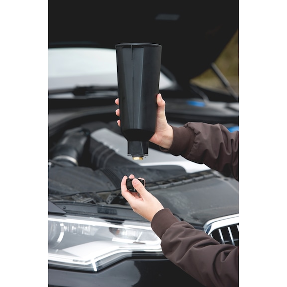 Imbuto Separatore GEPCO Imbuto Separatore Olio GEPCO 2 Litri Con Adattatore A Baionetta - Per Audi BMW Mercedes Porsche Ricambio Olio Auto Tedesche - Foto 2