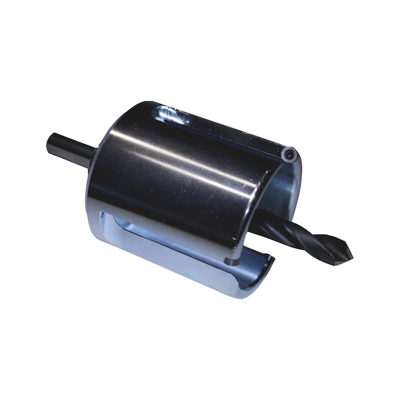 Hole saw with CC reversible blade