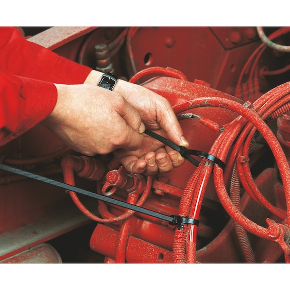 100PCS Nylon Universal Cable Tie Buckle, Serre Cable Plastique Polyvalentes Résistantes, Boucles En Plastique Pour Réparation Automobile | Leroy Merlin