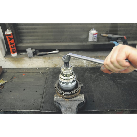 Kit Estrattori Cuscinetti FreeTec 12 Pezzi - Per Avantreno E Sospensioni, Con Coltello E Asta