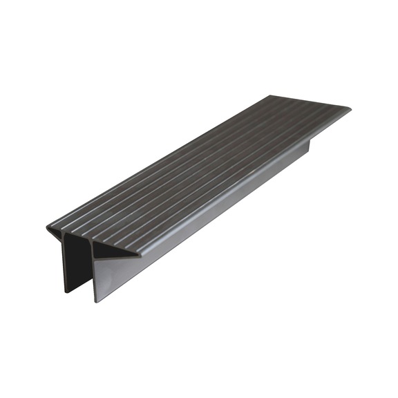 Universal retrofit step for ladders - 1