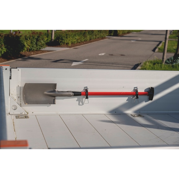 2X VERSCHLUSSLAGER SPATENHALTER Schaufelhalter Axthalter Feuerwehrrot RAL3000 EUR 15,00 - DE 2X VERSCHLUSSLAGER SPATENHALTER Schaufelhalter Axthalter Feuerwehrrot RAL3000 EUR 15,00 - DE