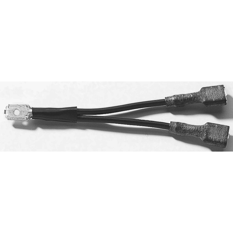 Cosse électrique plate mâle pour barre omnibus de connecteur