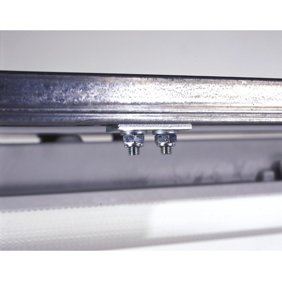 KLW Endanschlag für C-Schiene 30/32 - Werkbank (System-Arbeitsplatz, Werkstatt, Sonstiges)