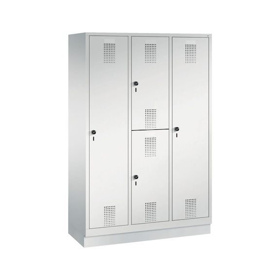 C+P locker Evolo, 3 compartments, H1800B1200D500 mm, light gray No. 48620-32|S10015 - Clothes locker (workshop)