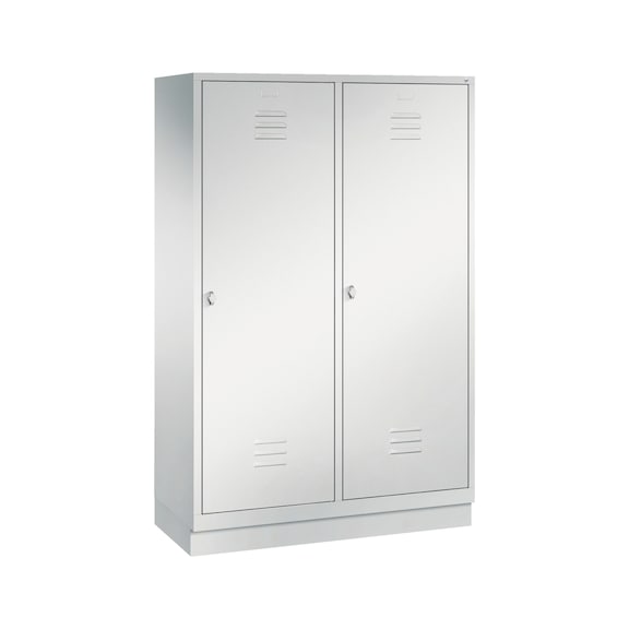 C+P Locker Classic, 4 compartments, H1800B1190D500 mm, light gray No. 8220-40|S10120 - Clothes locker (workshop)