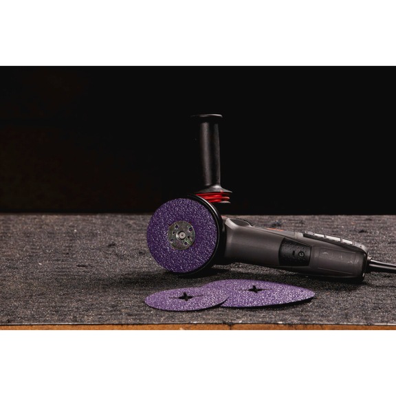 3M Cubitron (TM) 3 fiber disc 1182C 36+ 100 mm x 16 mm slotted 7100309905 - Fiber grinding wheel