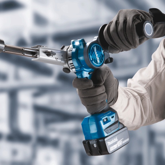 DBS180 rechargeable sander, including two batteries and one charger, 6.0Ah  - Sander