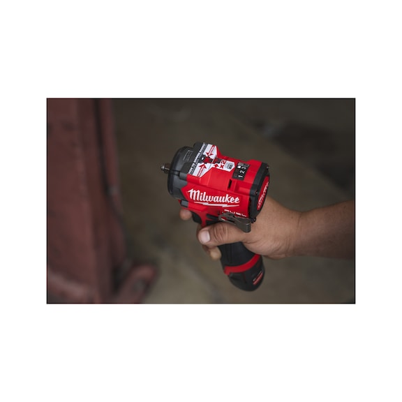 MILWAUKEE Akku-Schlagschrauber M12(TM) FUEL(TM) 1/2 Zoll 4933493457 - Schlagschrauber (Akku)