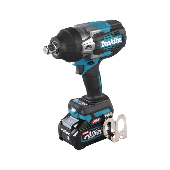 MAKITA 40V cordless impact driver, 3/4-inch, 1,800 Nm, 1,800 rpm, with 2 batteries BL4040F TW001GU201 - Cordless Impact driver TD001G