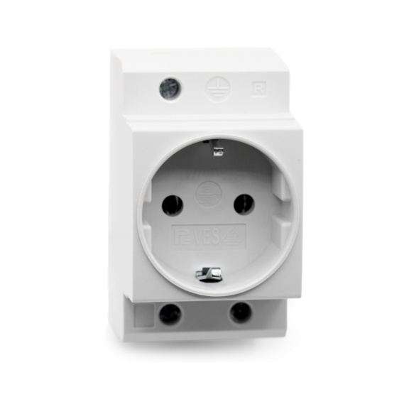  - SOCKET OUTLET 230VAC 16A SCHUKO