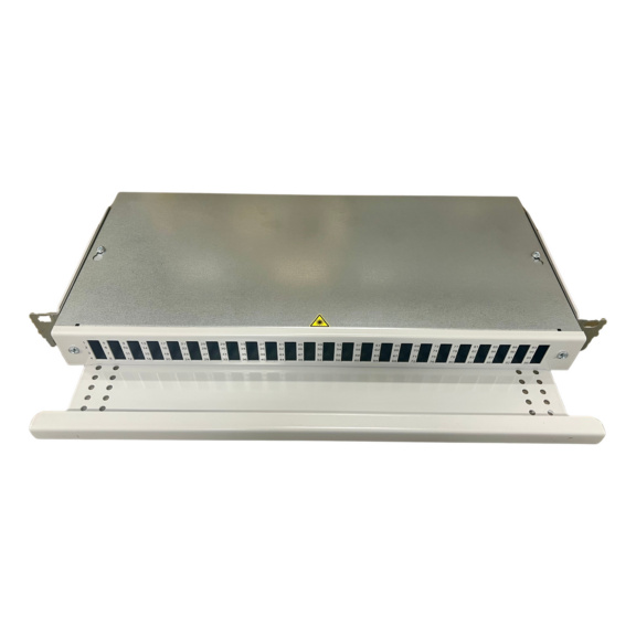 Paneeli-kuitu Duplex/LC Quattro Finnsat - PANEELI-KUITU 19 1RU 24X SCD/LCQ
