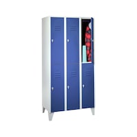 Clothes locker cabinet with feet