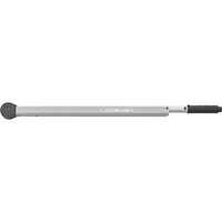Torque wrench with fixed ratchet, adjustable