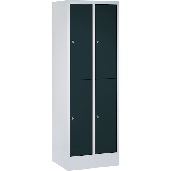 Locker cabinet with base