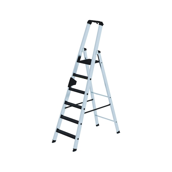 Escalera tijera GÜNZBURGER, 250 kg, ascenso un lado, clip-step R13, 6 peldaños - Aluminium standing ladders with steps, 1-sided access, R13 clip-step