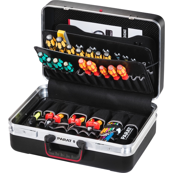 Tool case with carry handle