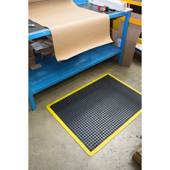 工作区垫，单垫，长x宽x高 900x600x14 毫米，黑色/黄色，天然橡胶 - 天然橡胶工作区垫子 — 单片垫