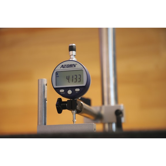 ATORN elektr. mérőóra, 100&nbsp;mm méréstart., 0,01&nbsp;mm skálao., dinamikus méréshez - Elektronikus mérőóra