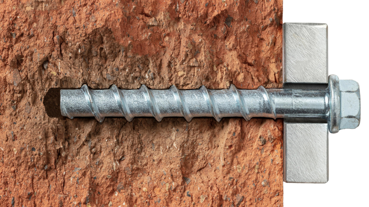 Betonschraube W-BS im Einbauzustand im Mauerwerk