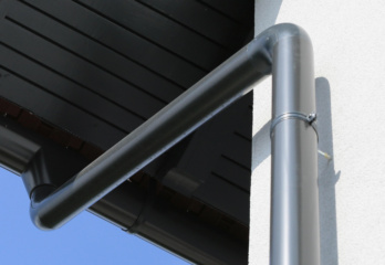 Teaser Regenfallrohre – an ungedämmter Fassade